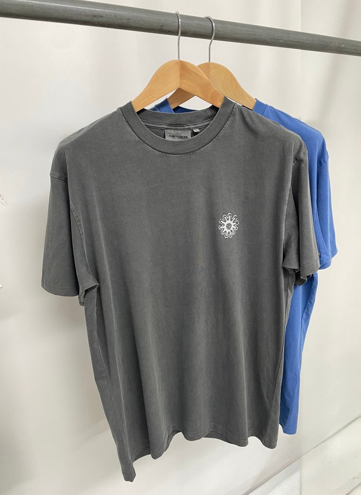 Ex ‘Carhartt’ Men’s T-Shirt -11 designs.