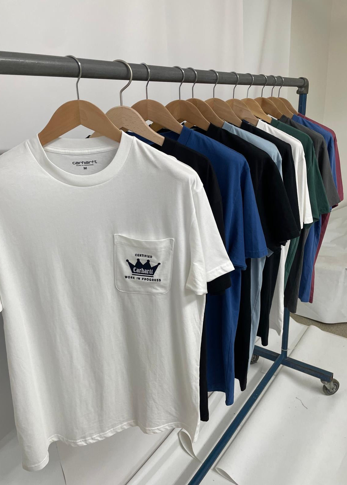 Ex ‘Carhartt’ Men’s T-Shirt -11 designs.