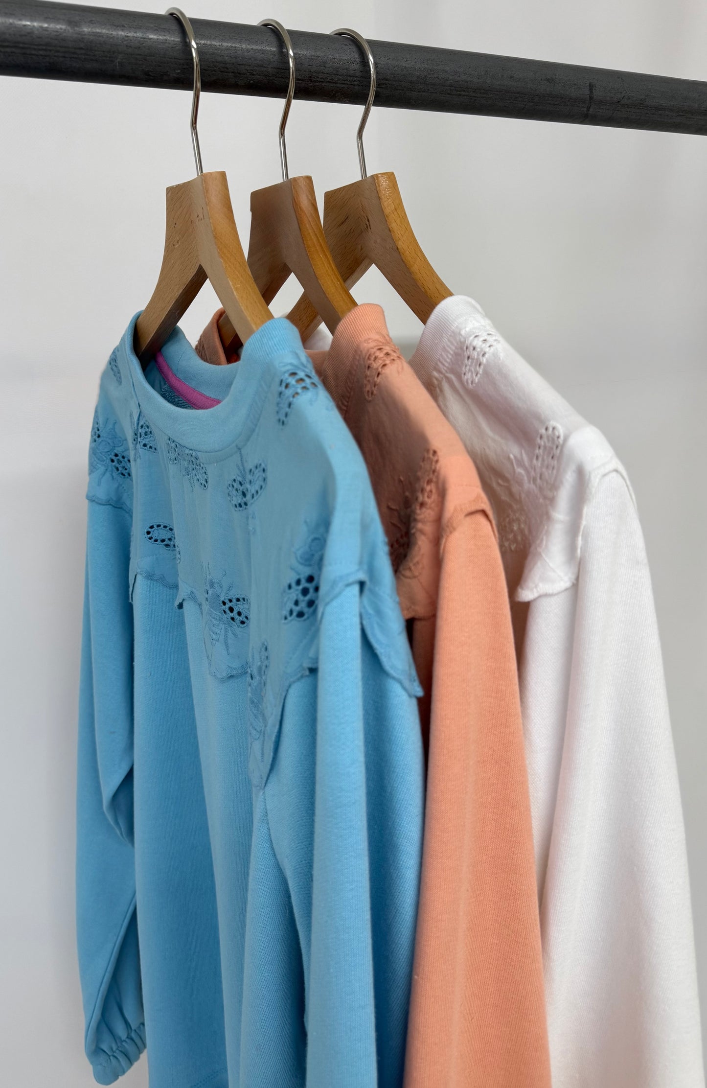 Ex Joules Brinley Bee Embroidery Sweatshirt Womens