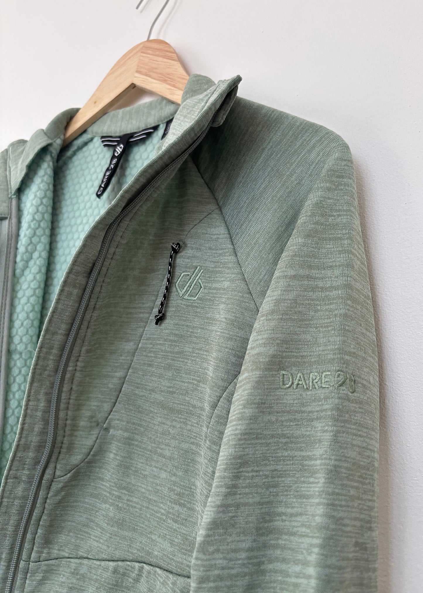 Ex ‘Dare 2B’ Women’s Emerging III Mid-layer Lightweight Thermal Walking/ Hiking Jacket