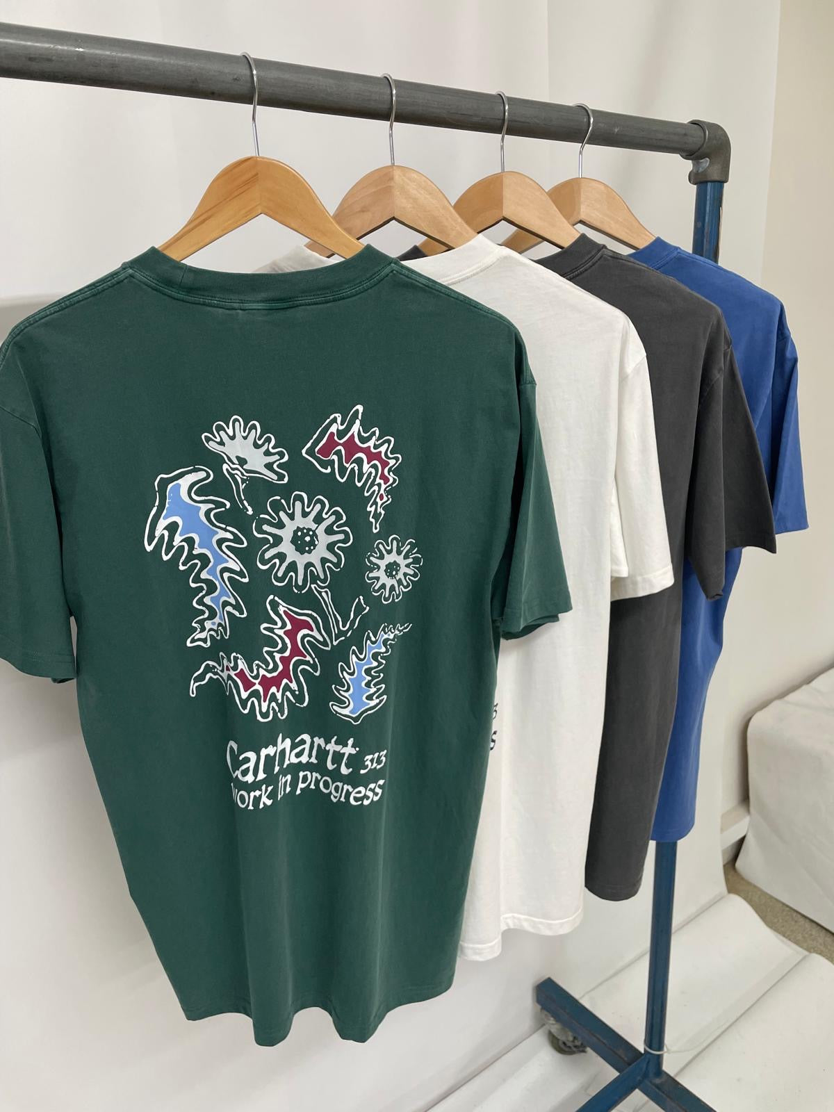 Ex ‘Carhartt’ Men’s T-Shirt -11 designs.