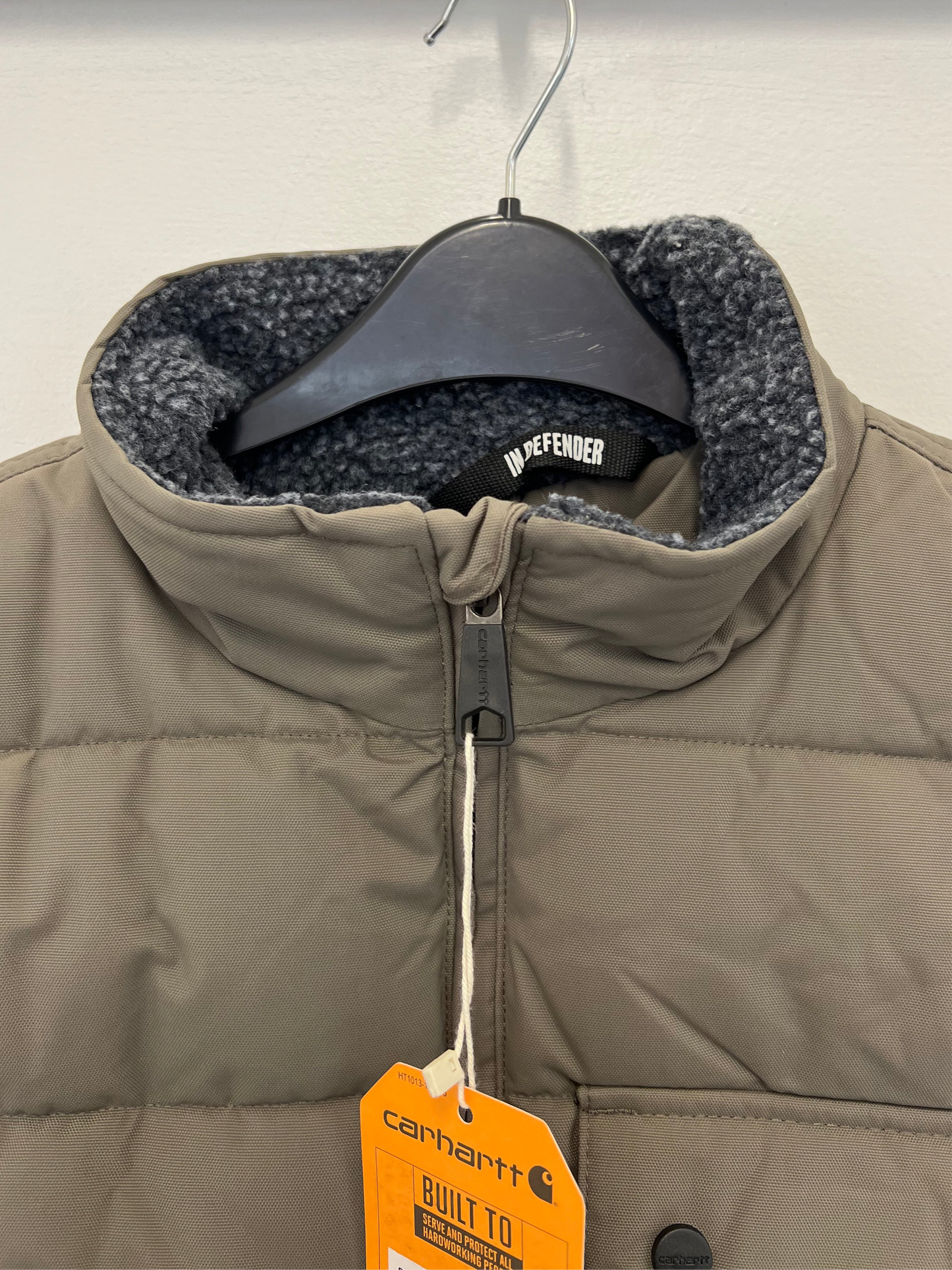 Ex Carhartt Men's Montana Loose Fit Insulated Vest/ BodyWarmer/ Gilet Brown