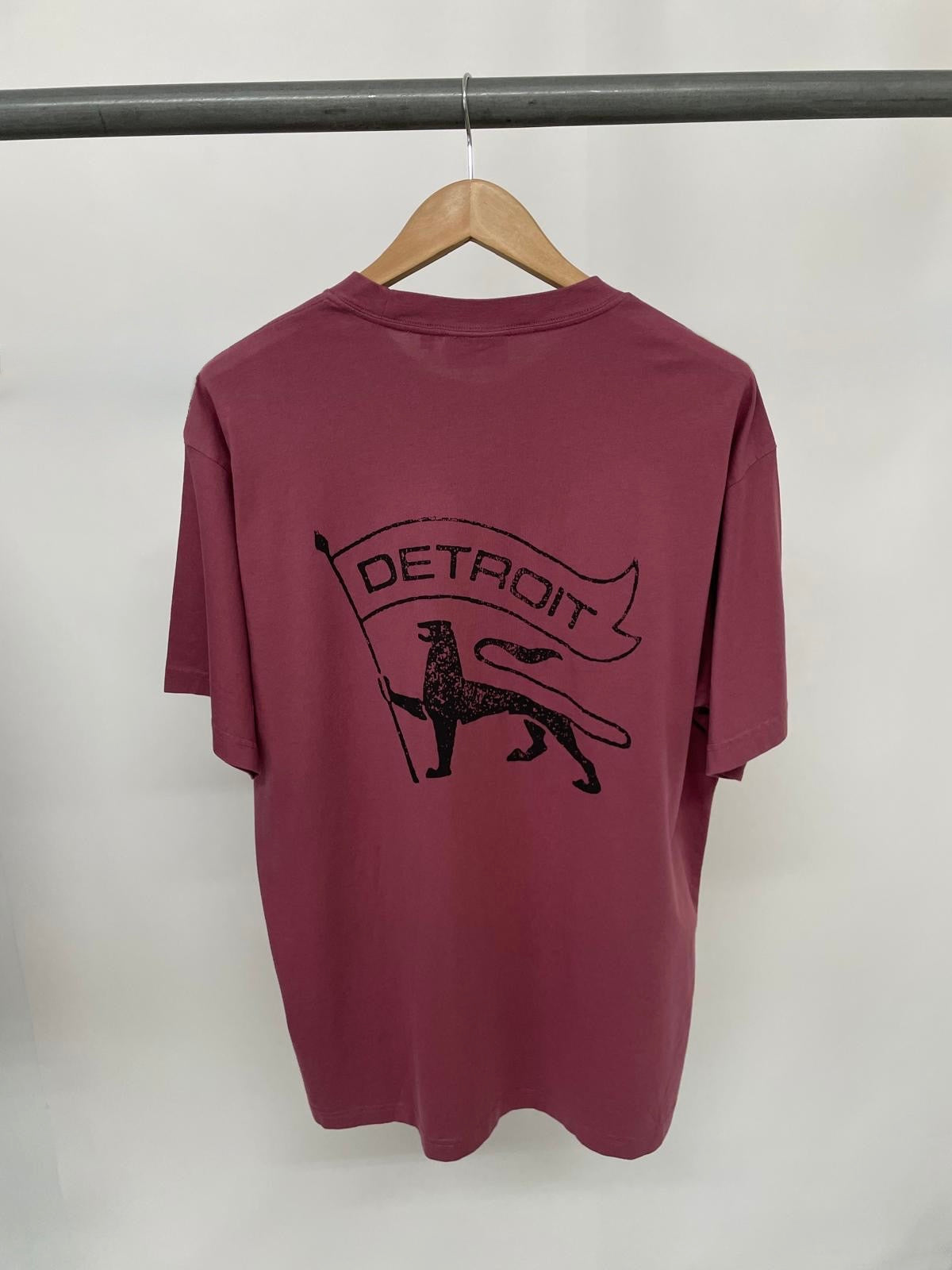 Ex ‘Carhartt’ Men’s T-Shirt -11 designs.